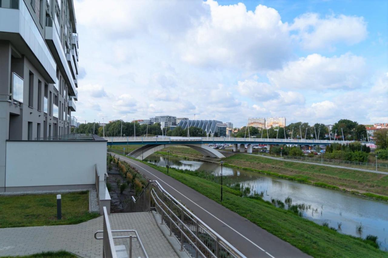 Capital Towers - Apartament Pop-Art Z Widokiem Na Rzeke Rzeszow Dış mekan fotoğraf
